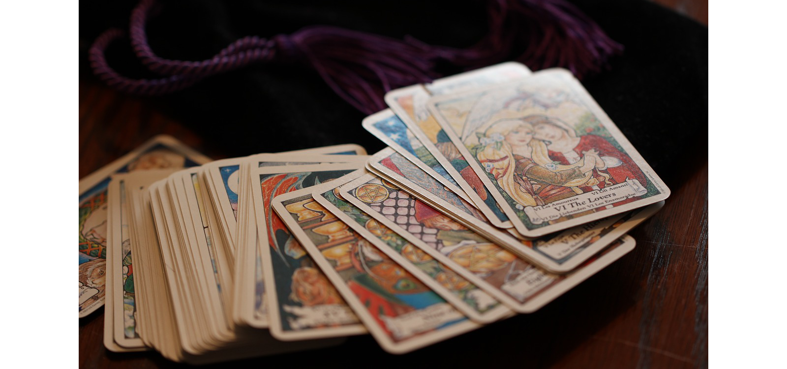 the-secret-meaning-of-the-fool-card-in-tarot-readings